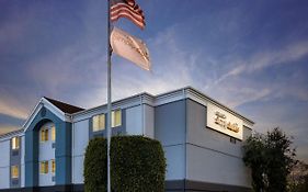 Candlewood Suites Irvine East Lake Forest